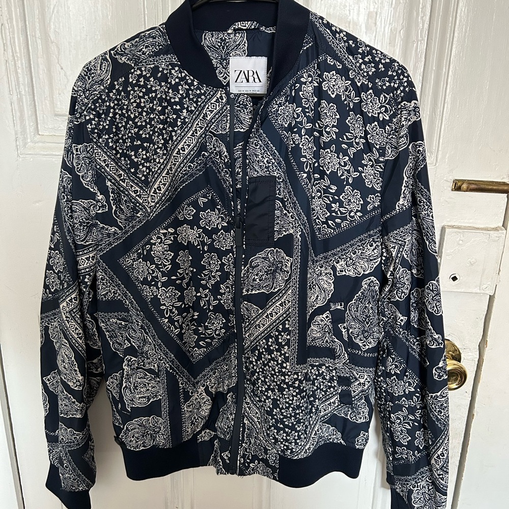 Zara Dark Blue and White Floral Jacket